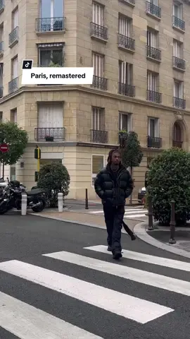Paris street style 🤝 Tommy Remastered. @FINTOHH  #Paris #StreetStyle #TommyRemastered #PufferSeason 
