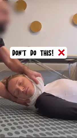 DECOMPRESS YOUR NECK THE PROPER WAY! ✅👍 #neckpainrelief #chiropractic 