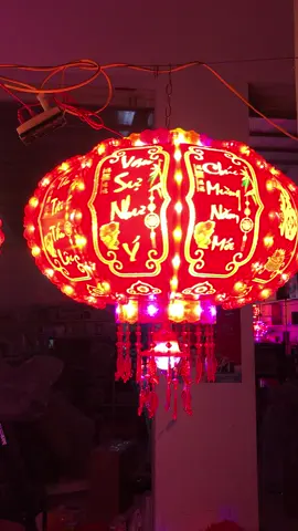 Đèn lồng điện tự xoay . #denlongdien #denlongxoay360 #denlongdienxoay360 #trangtritet2024 #denlongtuxoay #dienmayquanghoa37 #dienmayquanghoa 