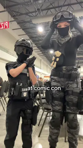 at comic con w @The swat kid go follow him!!!! #fyp #foru #foryou #comiccon #motorcity #hello #masked #cod #military #swat #maskedmen #dance 