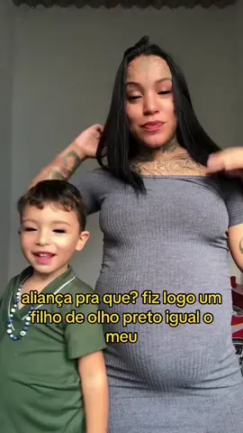 e la vamos nós #tiktok #tiktokbrasil #olhostatuados #eyeballtattoo #maeefilho 85 #vidademae #tatuadasdeltiktok #viral #fy #fyp>