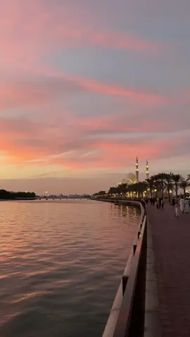 Sunset - Al Majaz Waterfront🌅🧡 #foryou #fyp #pageforyou #videography #travel #songs #sharjah #sunset #weather #almajazwaterfront #foryoupage 