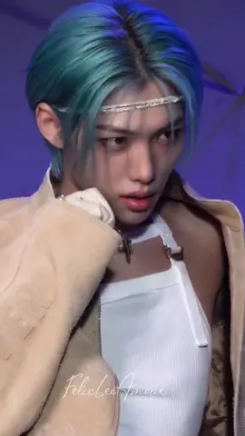 Felix ∴◠‿◠∴樂-STAR  Jacket MAKING FILM #픨릭스 #이용복 #felix #leefelix #lix #yongbok #sunshine #Straykids #stay #fyp #foryou 