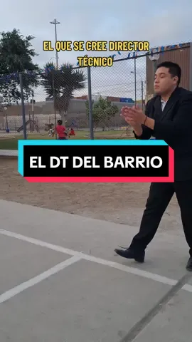 Cuando se toma enserió el papel de entrenador 🤣 #futbol #gol #dt #fyp 