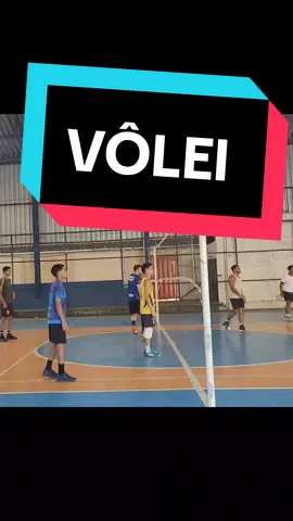 Jogando um voleizin🏐💛 #volei #voleibol #fy #viral 