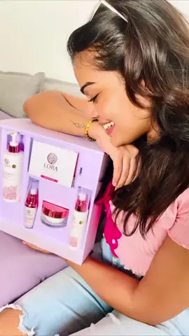 Lora Gift Hamper එක ඔයාලත් try කරලා බැලුවද? 💖 Enjoy 15% off this season!😍🥰 #lora #loraskin #loraskincare #lorasrilanka #colombo #srilanka #skincare #beauty #beautyproducts #vegan