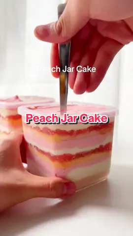 Peach Jar/box Cake. Recipe linked in my bio. #peach #cake #peachcake #lunchbox #lunchboxcake #baking #cooking #Recipe #viralvideo #viraltiktok #fyp 