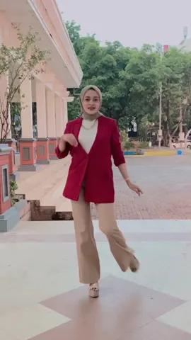 Gimana catwak kali ini??  Miss Grand nggk nih?  @Pageant Empress @Indonesian Pageants @Pageant Lovers Indonesia @theonemodel @Pageant Planet @pageanttrendofficial @Miss Grand International  #modelling #modelling #model #modelgresik #modellamongan #missgrandinternational #missgrandindonesia #modelchallenge #pageant #pageantmodel 