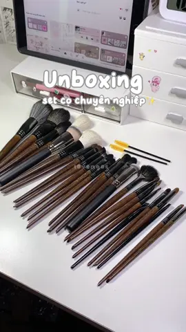 Thích lắm mí bà✨🧏🏻‍♀️ #vairal #tiktok #trotrangdiem #unboxing #makeup #bocochuyenghiep #xuhuong #trending #tiktokshop 