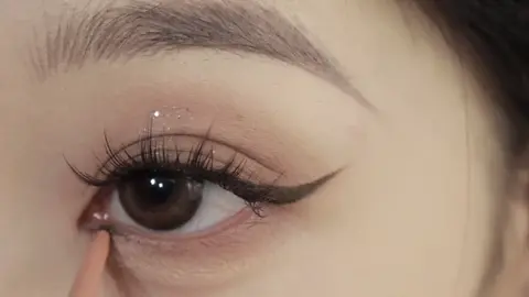 Mê phấn mắt dạng kem 🤩🤩🤩🤭#TikTokAwardsVN2023 #douyin #makeuptutorial #makeupdouyin #makeupartist 