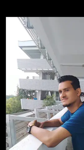 आफ्नै भाग्य आफै कहाँ लेखिन्छ र? #