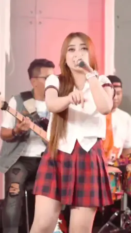 abote wong Lanang Yen duwe bojo biduan @shinta_arsintaa #bojobiduan #shintaarsinta #wsbmusikdangdut #wsbmusicdangdut #fyp 