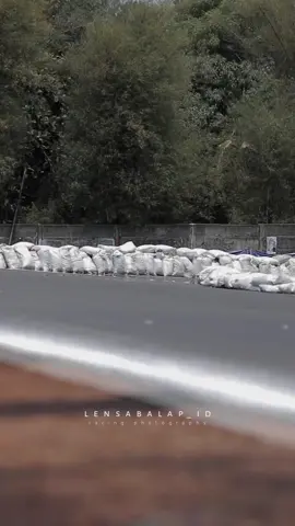 I’m strong boyyy#fypシ #roadraceindonesia #sadstory #lensabalap_id #fypdonggggggg #soundviral 