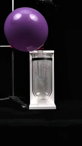 liquid oxygen is very danger‼︎ #chemistry #Science #experiment #実験 #理科 #化学 #thửnghiệm #kimia #danger #oxygen #كيمياء #تجربة 