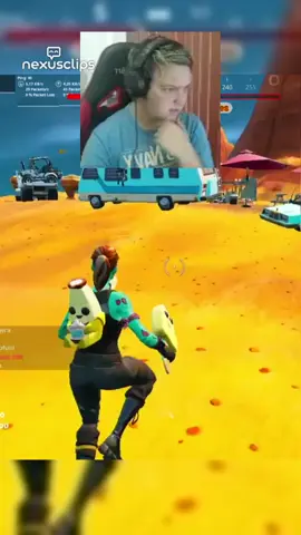 En #Fortnite no son amigos son #novios 😂 #wtf #fortnite #fortnitememes #twitch #clips #clipsdetwitch #clipsfortnite @fortnite @fn.latam