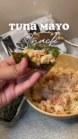 All time fave! So easy to make and prepare Super affordable lang din ng seaweeds, ang sarap pa swear! #seaweedsnack #seaweedrecipe #seaweedtuna #tunamayoseaweeds #midnightsnack #cravings #seaweed  #FYP #foryou #foryoupage
