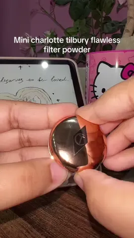 This mini powder is too cute....😩❤️ #fyp #fypシ #foryou #foryoupagе #viral #mini #miniature #cute #tinythings #trending #aesthetic #beauty #BeautyTok #minimakeup 