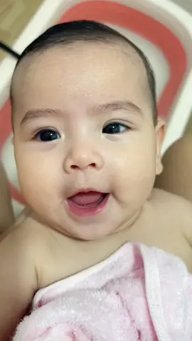 #ขอบคุณที่เกิดมาให้รัก #เด็กชอบอาบน้ํา #น้องอลิณ #สี่เดือน #เด็กน่ารัก💕💕 