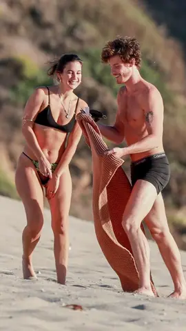 Shawn Mendes & Charlie Travers 💗#shawnmendes #charlietravers #underwear #paparazzis #beach #newcouple #blowthisup #fypシ゚viral #couple #camilacabello #bikini #thong #singer #couples 