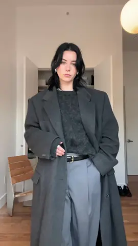 grey on grey on grey.  #stylewithme #OOTD #grwm #dailyoutfits 