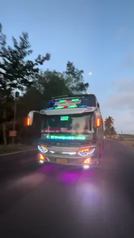 Membalas @rsy di selatan????#sinematik #fyp #busmania #bcaxyz #busmaniacommunity #budiman 