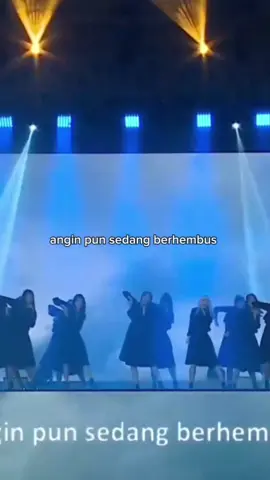 Lirik lagu video JKT48 Angin Sedang Berhembus (Kaze wa Fuiteru) JKT48 11th Anniversary Concert Flying High 17 Desember 2022 #fyp #foryou #jkt48 #jkt48newera #anginsedangberhembus #anginsedangberhembusjkt48 #kazewafuiteru #kazewafuiturejkt48 #jkt4811thanniversary #jkt4811thannivconcert 