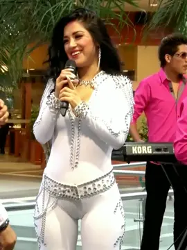 Katy Jara #katyjara #bellezaverdadera #viralestiktok #mujertanbella #chuladademujer #mujerhermosa #parativiral #tiktokoficial #bellezanatural #bellezalatina 