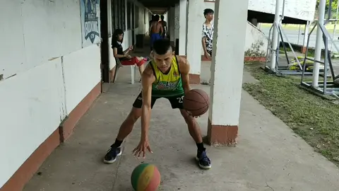 Hindi ako susuko sa bawat training ko kahit mahirap titiisin kulang para sa mga pangarap ko #formypost #foryoupage #foryou #fypシ゚viral #fypシ #fyp #trending #tiktokviral #tiktok #basketvall #hardworktraining #training #ballhandlingskills  #foundamentalballhandlingskills #improvementballhandlingskills #developmentballhandlingskills #motivationalballhandlingskills #conditioningballhandlingskills #mentalityballhandlingskills #noexcusestrainingballhandling #nevergiveuptrainingballhandling #basketballcourtismylife #basketballislife #ballislife❤🏀💪💯 