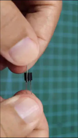 That's why you shouldn't throw away your old phone charger ! #mechanic  #DIY  #ideas  #tips  #LearnOnTikTok  #useful  #tools  #foryou  #fyp