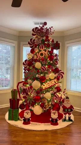 #chritsmastree #chrismasvibes #TikTokHolidays #decore #trending 