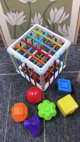 Baby love this colorful cube montessori toy!#babytoy #kidstoy #childrentoys #toys #babylove #kidsbelike #happytime #montessori #montessoritoy #sensorytoy #sensory #tiktokuk 