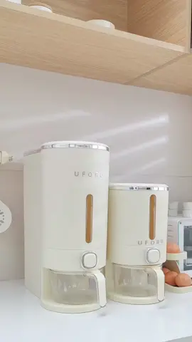 #fyp #tiktokmalaysia #ricebucket #pressricedispenser #ricedispenser #ricestorage #kitchen #alatdapur #household 