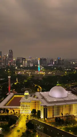 Selamat malam jakartaa ✨ 📍: Masjid Istiqlal Jakarta * Terbang Dengan Izin 💯 #jakarta #jakartahits #jakartakece #infojakarta #dronejakarta #jakartadrone #jakartainfo #explorejakarta #ibukota #pesonaindonesia #reels #sewadronejogja #bundaranhi #sewadronestreming #sewadronejakarta #sewadroneyogyakarta #stremingdrone #sewadronejogja 