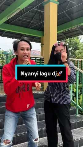 sumpah dah ini kakaknya ketawa2 mulu HAHAHAHAH gue jadi keikut #MICCS1 #ESPORTS4EVERYONE 