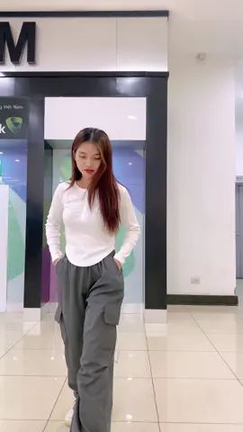 #thoitrangnu #TikTokFashion #quantuihop diện mẫu này đi học đi chơi quá đệp 