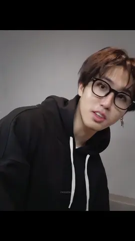 he's so boyfriend coded #straykids #HAN #hanjisung 