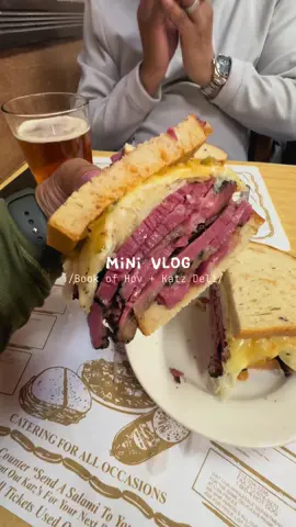 This was really suppose to be a full Vlog with a voice-over but I feel behind on editing 🙃 #bookofhov #katzdeli #nycvlog #adayinnyc #nycrestaurantrecs 