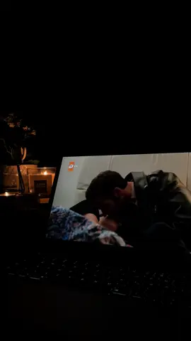 Önceden sesini duymadan uyyamiyordum, simdi ona da alisdim. #safir #yamanferaye #ask #aci #askacisi #kirikkalp #bebe #yenidizi #yenidizi #sev #yenisezo #viralditiktok #atesferaye #sevdigim #birtanem #kiskanc #öptüm 