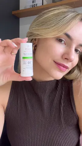 Stick Ultraleve FPS 50 ou Stick FPS 80, qual o seu preferido?