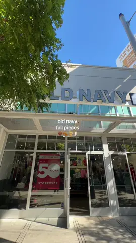 old navy try on haul! 🍂🤎 who was going to tell me old navy stepped up their game 🫶🏽  #oldnavy #fallfashion #fallfinds #oldnavystyle #tryonhaul #basics #fallbasics #latinafalloutfits #trendyfalloutfit2023  #softfeminineoutfit #fallcasualoutfit #latinacontentcreator #latinacommunity 