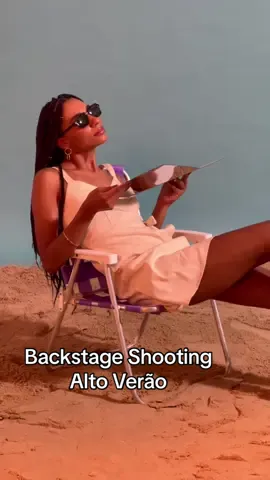 Praia fake? Temos! Confere o backstage do nosso shooting de Alto Verão 💛