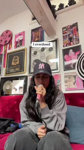 We dont talk anymore 🫠 @Charlie Puth #fyp #foryou #singing #viral #trending #trend #music #newmusic #singingchallenge #coverchallenge #cover #charlieputhchallenge #charlieputh #charlieputhcovers #singing #sing #song #sadcovers #breakupsongs 