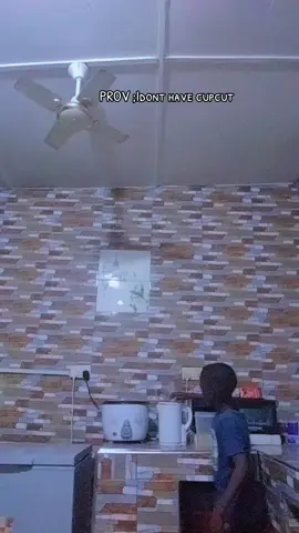 # I can't download cupcut help🏤🏡🏢🏜🏗🗻