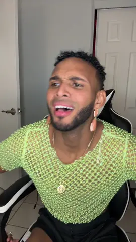 Alejandro 😂 #parati #alejandro #temblor #terremoto #fyp #tiktok #videociral #foryoupage 