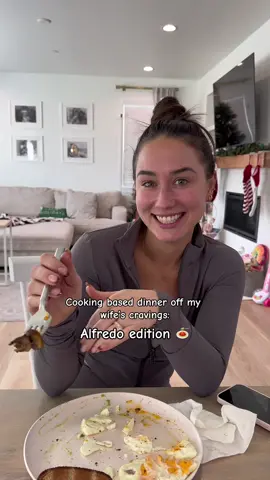 If I had a restaurant, this would definitely be on the menu 😎 #alfredo #dinner #dinnerrecipe #easydinnerideas #girldad 