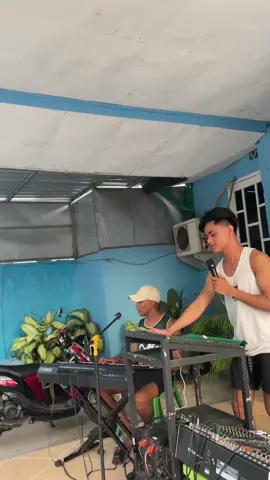 BALE BANTAL 🎤 @Tamariski Evan  @NyongBacan  #balebantal #coverlagu #ambontiktok #kupangtiktok #ambonmanise #tiktok #timur #lagutimurhits #timurstory #fypシ #ntt #kupang 