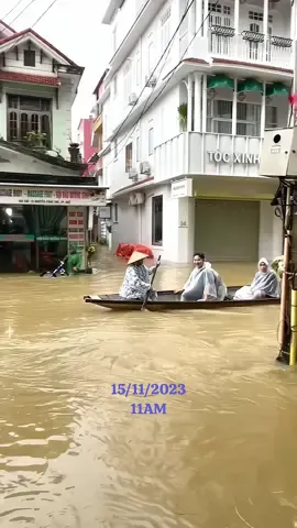 Chào mừng đã đến nhà của bọn e 😂😂#huế #lụt2023