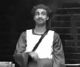 بابا كل ما يشوفني ف البيت:  #شاي  #عليربيعهتموتمنالضحك٩🤣🤣🤣 