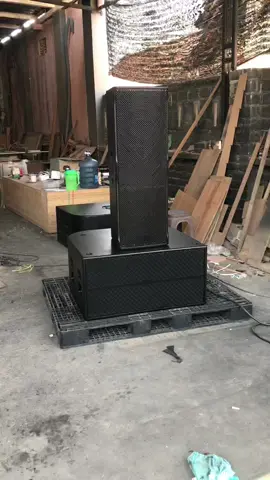sidefill 2x12 + Sub 2x15 wani ngeyel 😁 #moveupaudiopro #soundsystemjatim #soundsystemjawateng #soundhoregjawatimur #proaudioindo #proaudioindonesia #soundclarity 
