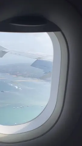 Moment favorite mimin kalo lagi landing di ngurah rai bali😍 #balikami #balikamicom #balikamigroup #balikamiofficial #landingmoment #favoritemoments #superairjet #ngurahraiinternationalairport 